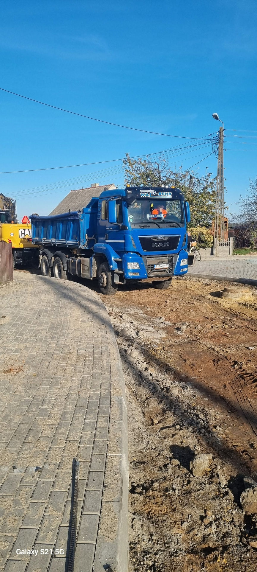Budowa drogi i chodników – m. Chrzan